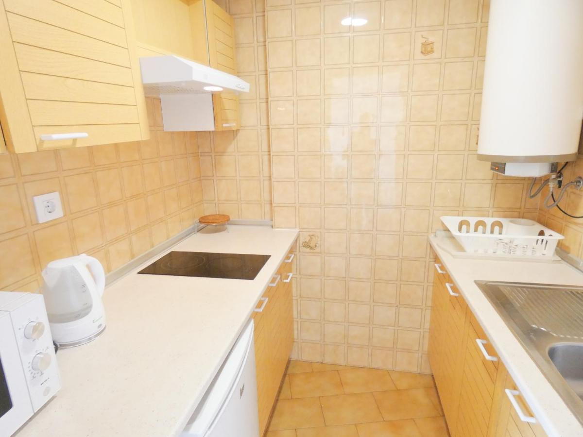 Bora 4-B Apartment โรเซส ภายนอก รูปภาพ