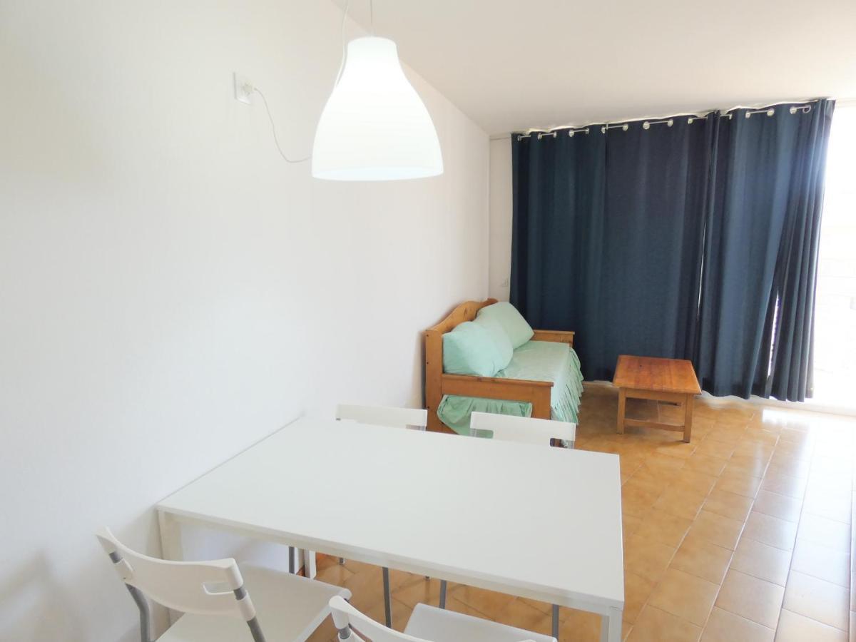 Bora 4-B Apartment โรเซส ภายนอก รูปภาพ